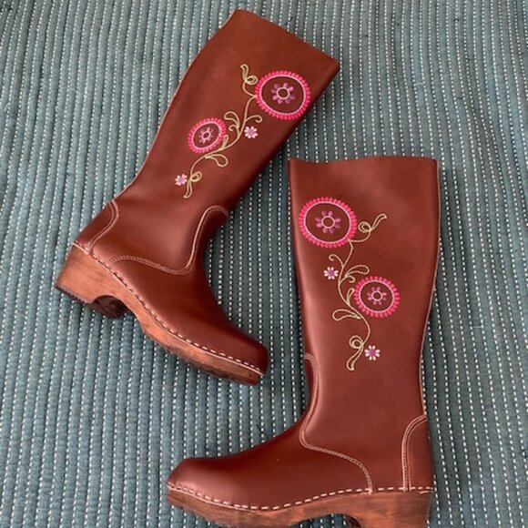 NEW Maguba Clog Boots Brown Leather Embroidered Size 38 Zipper Tall Boots $250 - Picture 1 of 15